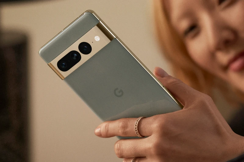 Pixel 7, o mais recente celular feito pelo Google rodando o Android
