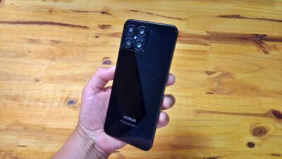 review honor x8 traseira