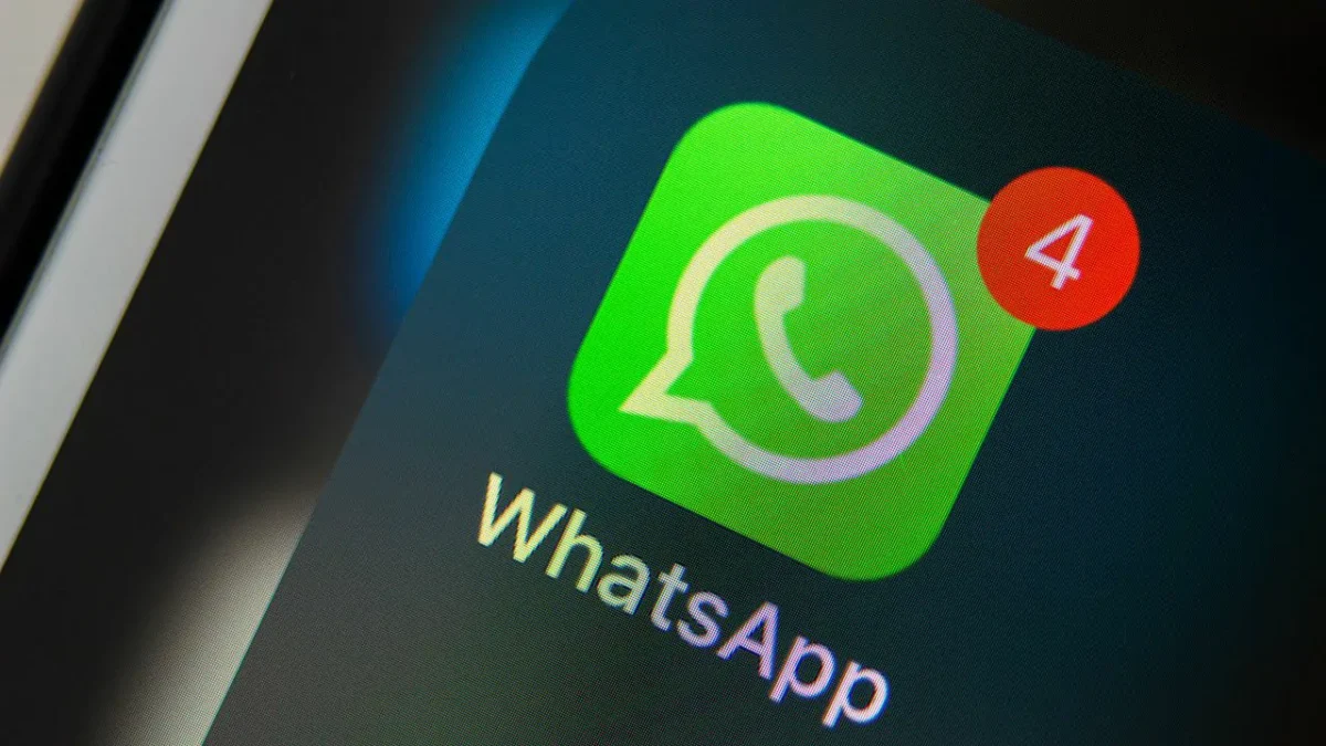 Como fixar conversa no whatsapp do iPhone