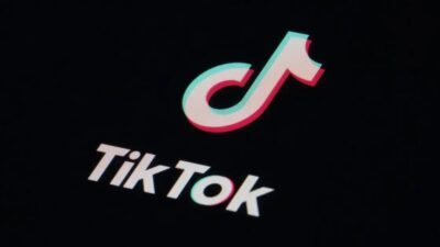 A palavra-chave com base no artigo é "TikTok banido na Albânia".