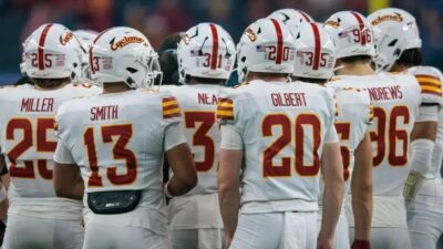 Transmissão ao vivo do jogo de futebol universitário Iowa State vs Miami Pop-Tarts Bowl