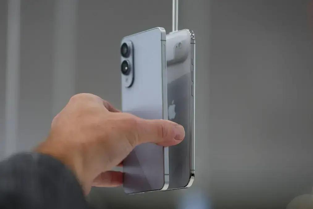 iPhone Air prioriza design leve e compacto, mas prejudica duração da bateria