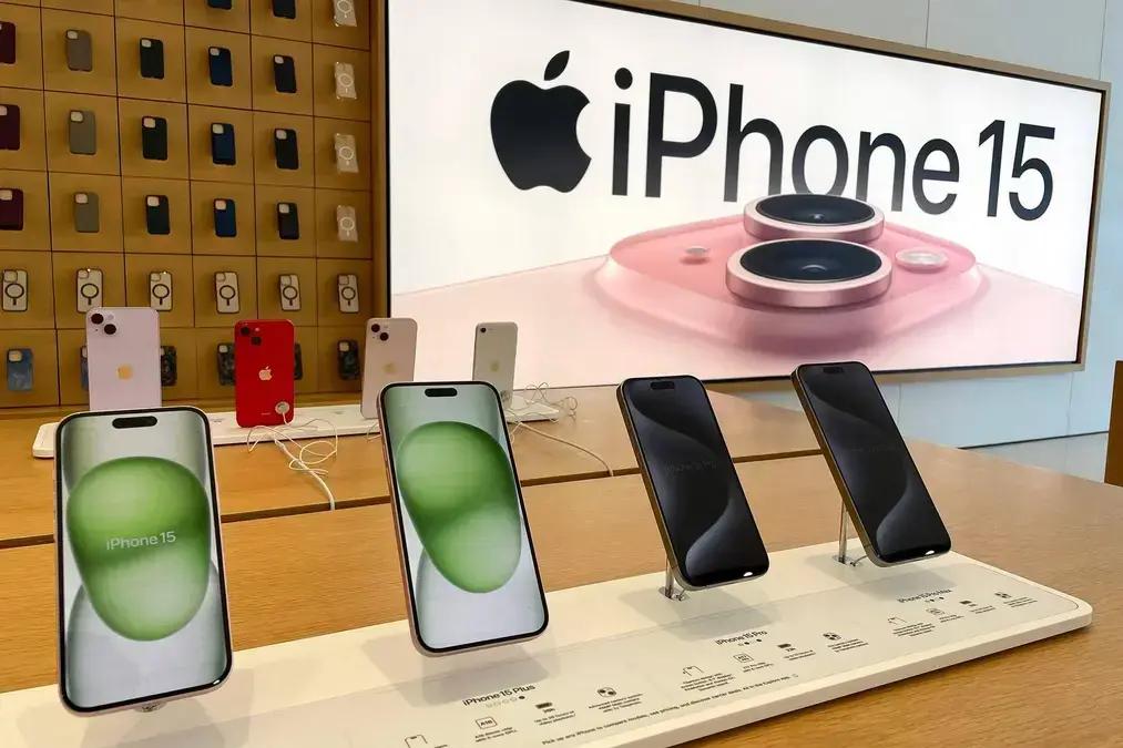 Apple reduz preço do iPhone 16 em R$1.000 e remove iPhone 15 do site oficial (promoção fora do Brasil)