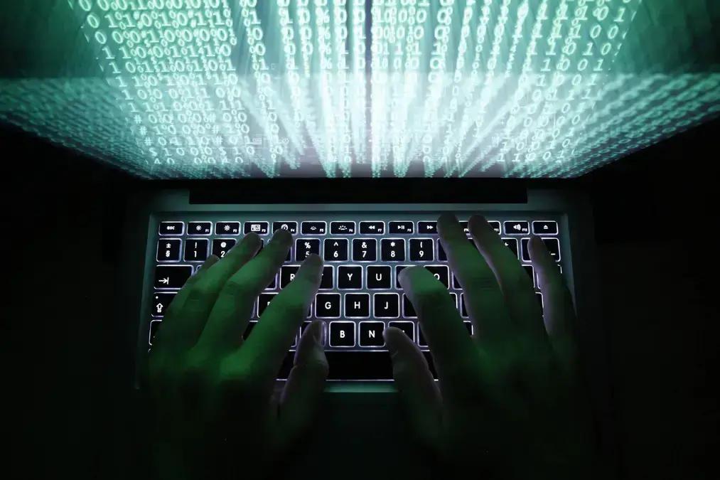 Golpe virtual com link é a principal ameaça no Brasil com 553 milhões de ataques em 12 meses