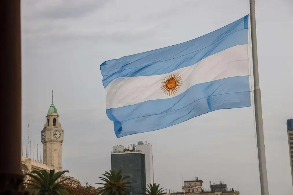 Inflação na Argentina sobe 1,9% entre julho e agosto, aponta Indec