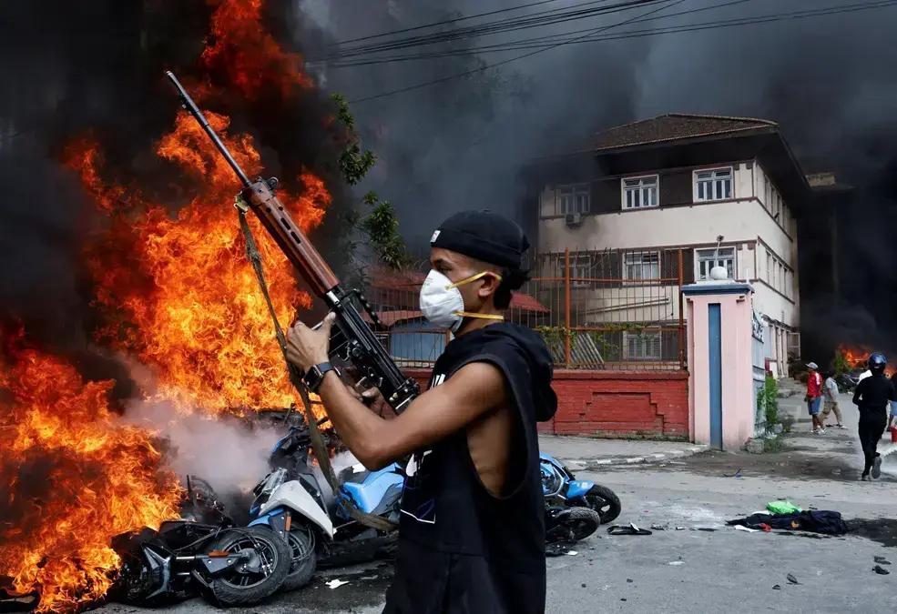 Quem são os 'Nepo kids' do Nepal e por que geram revolta popular