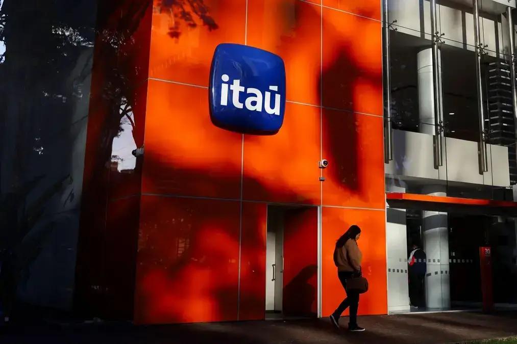 Como funcionam os programas para monitorar funcionários e o caso Itaú