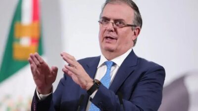México eleva tarifas de 20% para 50% sobre carros importados da China