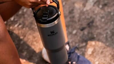 Tumbler Térmico Flip Straw da Stanley com desconto de R$100 no site oficial