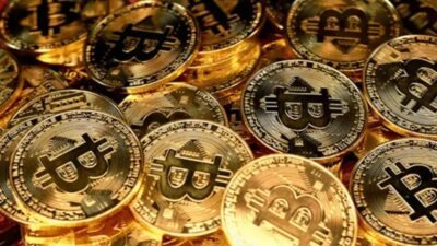 EUA realizam maior apreensão de criptomoedas da história e identificam líder de esquema global