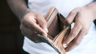 Inadimplência das famílias brasileiras atinge 30,5% em setembro, maior índice histórico