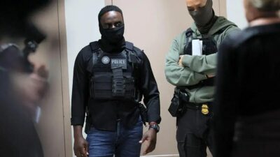 Vazamento expõe dados de agentes do ICE, FBI e DOJ nos EUA