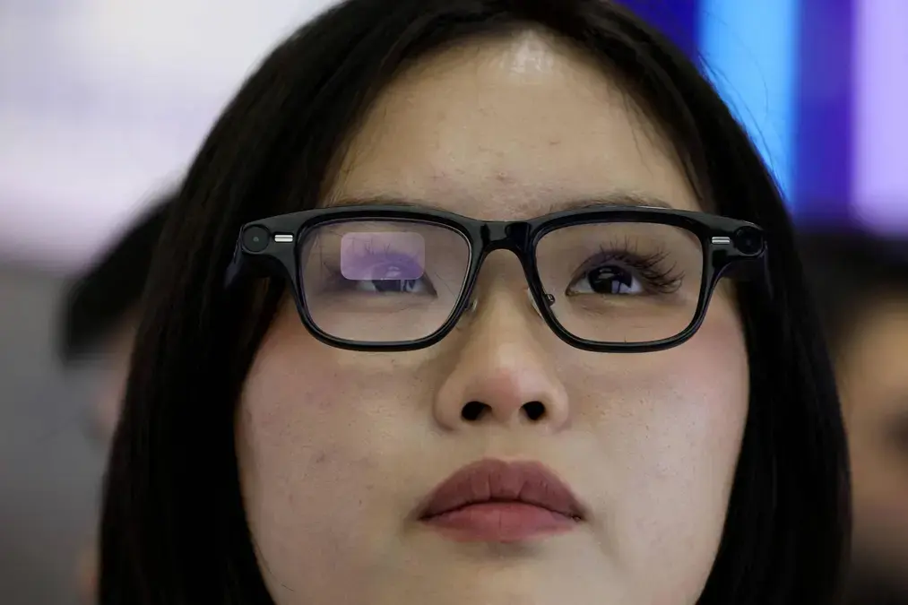 Alibaba lança óculos inteligentes com IA em movimentação incomum no mercado de hardware