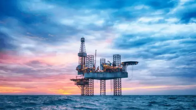 CEO da Petrobras defende disciplina financeira e tributação anticíclica para o setor de óleo
